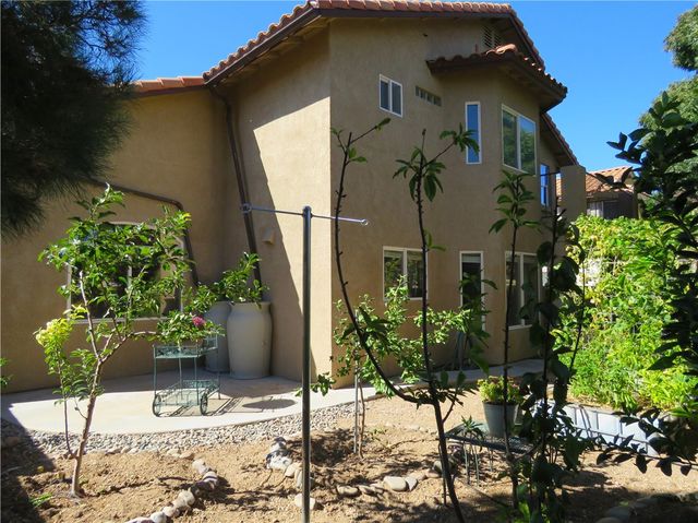 2504 Golf Drive, Kingman, AZ 86401