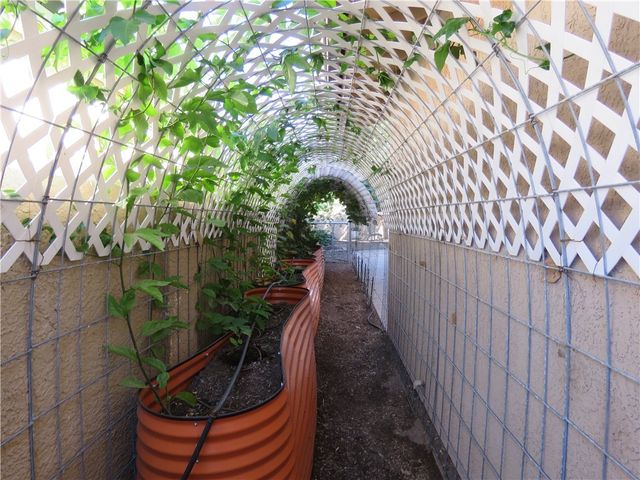 2504 Golf Drive, Kingman, AZ 86401