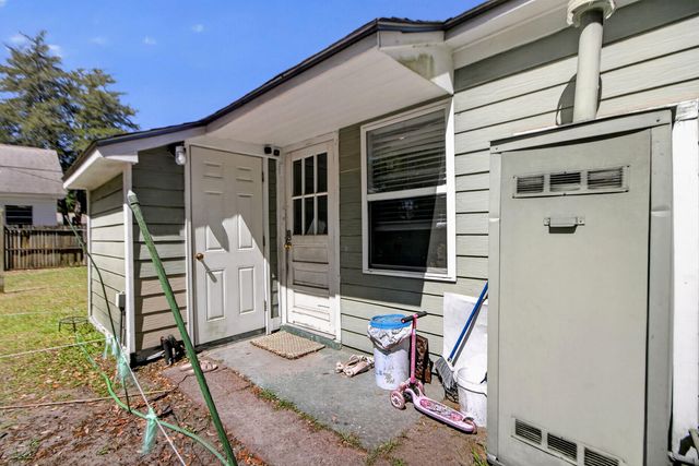 307 Thompson Street, Walterboro, SC 29488