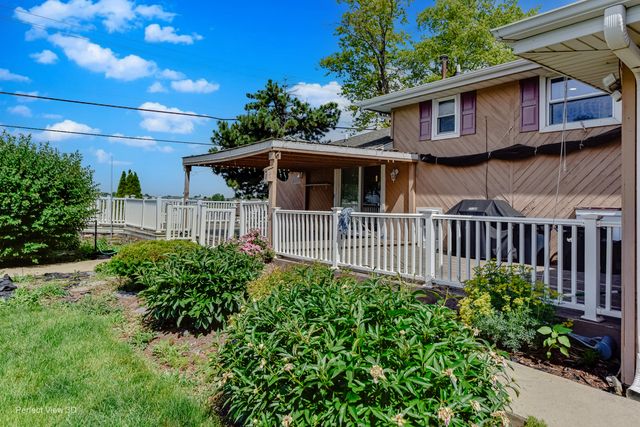 20753 Mary Drive, Lockport, IL 60441