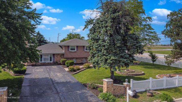 20753 Mary Drive, Lockport, IL 60441