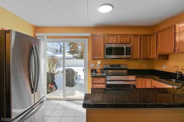 54 Sunset Trl, Denville Twp., NJ 07834