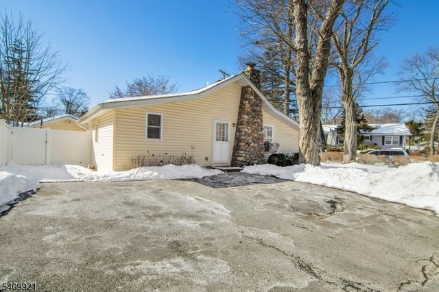 54 Sunset Trl, Denville Twp., NJ 07834
