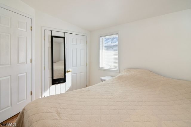 54 Sunset Trl, Denville Twp., NJ 07834