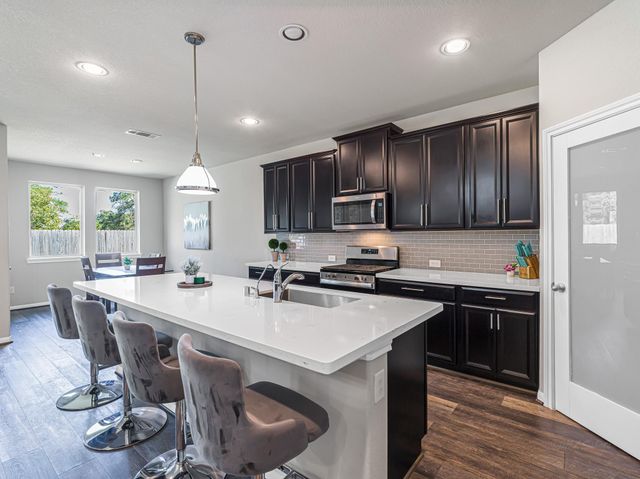 14106 Pinebrook Thistle Court, Cypress, TX 77429