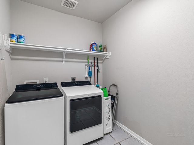 14106 Pinebrook Thistle Court, Cypress, TX 77429