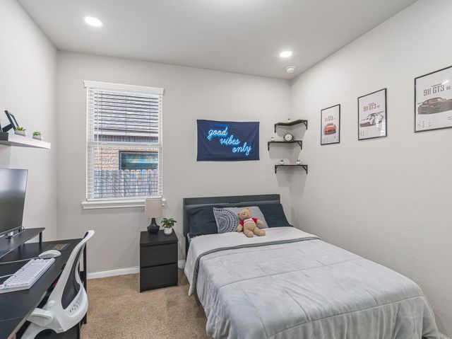 14106 Pinebrook Thistle Court, Cypress, TX 77429