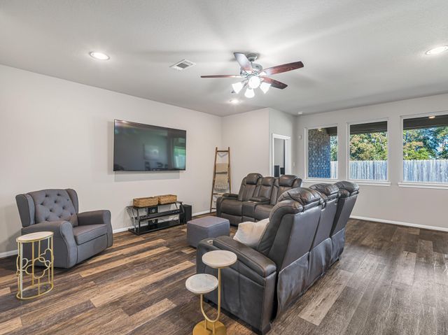 14106 Pinebrook Thistle Court, Cypress, TX 77429