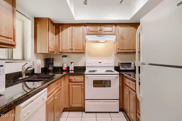 4150 E CACTUS Road 115, Phoenix, AZ 85032