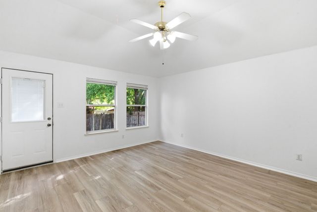 2729 Mountain Lion Drive, Fort Worth, TX 76244