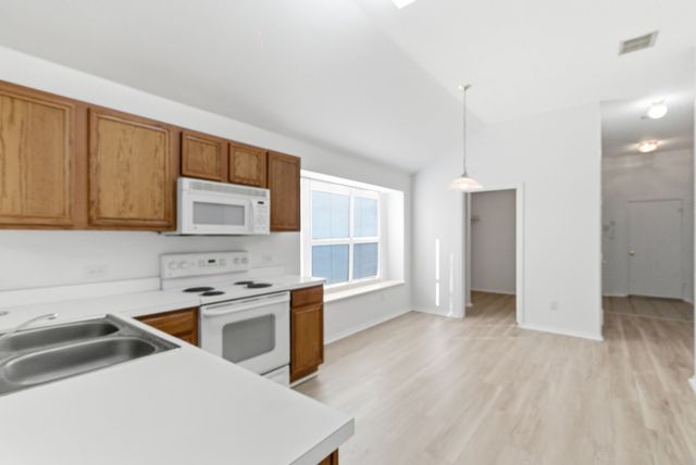 2729 Mountain Lion Drive, Fort Worth, TX 76244