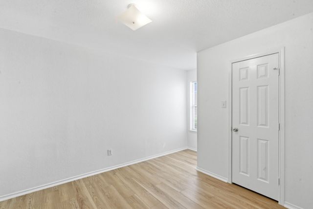 2729 Mountain Lion Drive, Fort Worth, TX 76244