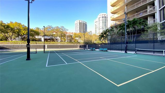 2901 S Bayshore Dr 2H, Miami, FL 33133