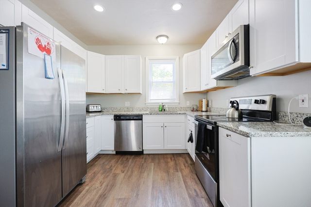 25 George Waterman Rd, Johnston, RI 02919