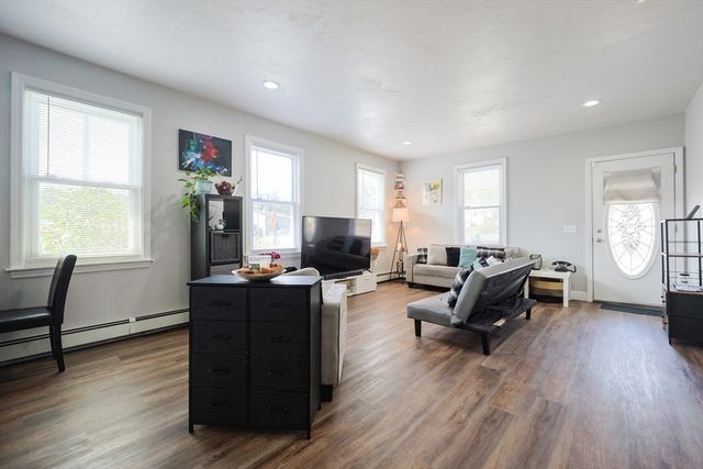 25 George Waterman Rd, Johnston, RI 02919