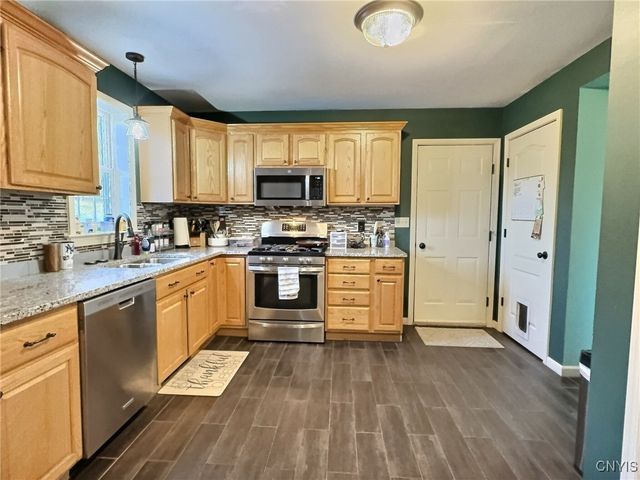 1053 Bennie Road, Cortlandville, NY 13045