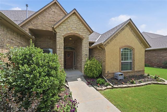 10812 NW 34th Street, Yukon, OK 73099