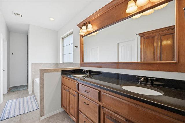 10812 NW 34th Street, Yukon, OK 73099