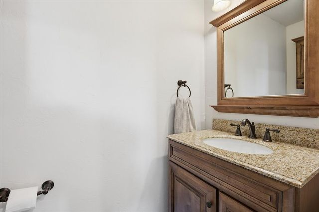 10812 NW 34th Street, Yukon, OK 73099