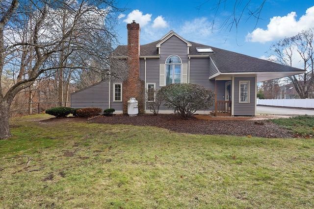 3 Strathmore Shire Dr A, Uxbridge, MA 01569