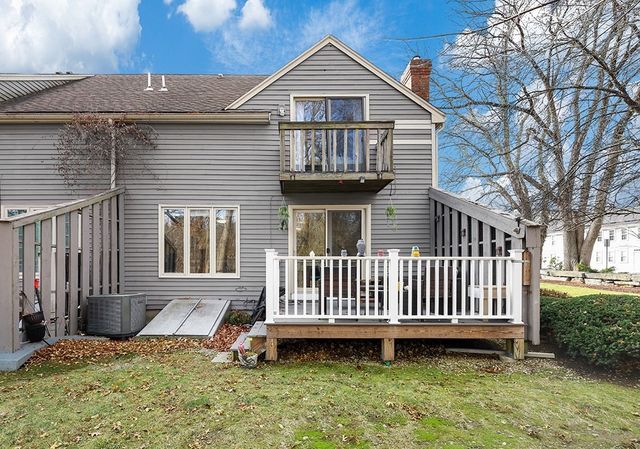 3 Strathmore Shire Dr A, Uxbridge, MA 01569