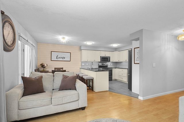 3 Strathmore Shire Dr A, Uxbridge, MA 01569