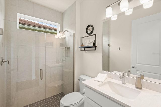5773 LONG SHORE LOOP, Sarasota, FL 34238