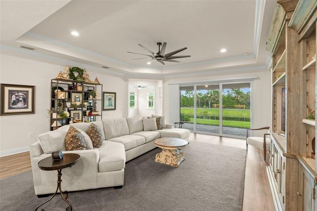 5773 LONG SHORE LOOP, Sarasota, FL 34238