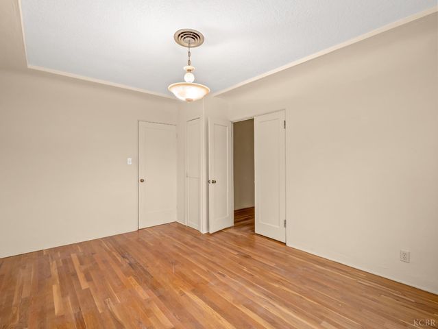 403 W Grangeville Boulevard, Hanford, CA 93230