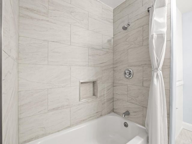 403 W Grangeville Boulevard, Hanford, CA 93230