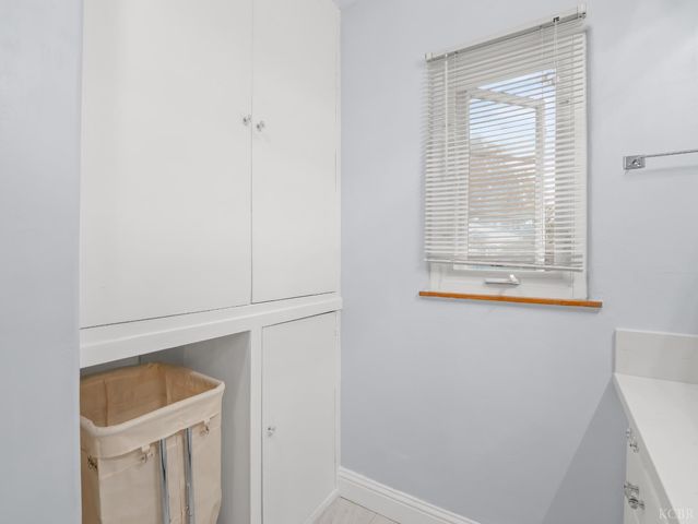 403 W Grangeville Boulevard, Hanford, CA 93230