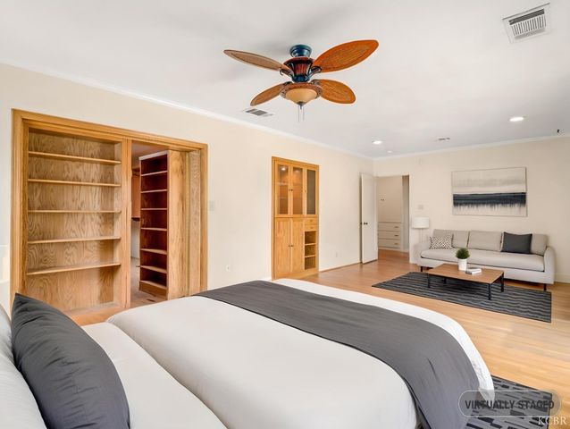 403 W Grangeville Boulevard, Hanford, CA 93230