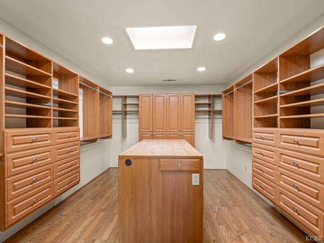 403 W Grangeville Boulevard, Hanford, CA 93230