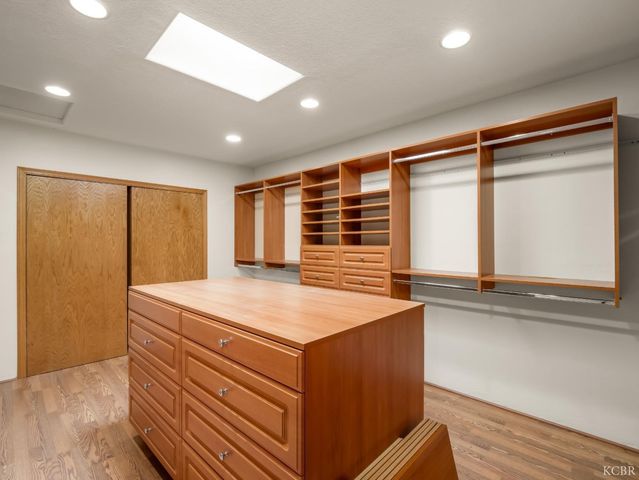 403 W Grangeville Boulevard, Hanford, CA 93230