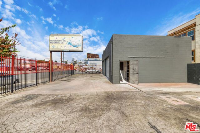 3429 Venice Boulevard, Los Angeles, CA 90019