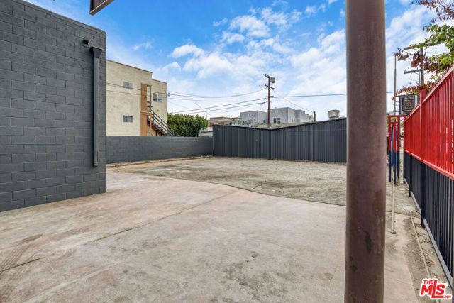 3429 Venice Boulevard, Los Angeles, CA 90019