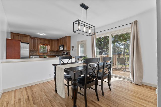 10143 Cottonwood Street NW, Coon Rapids, MN 55448