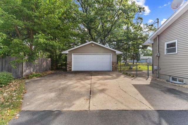 10143 Cottonwood Street NW, Coon Rapids, MN 55448