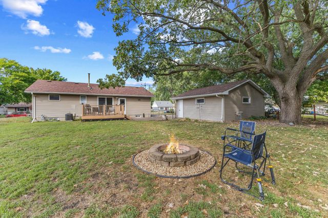 10143 Cottonwood Street NW, Coon Rapids, MN 55448