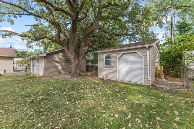 10143 Cottonwood Street NW, Coon Rapids, MN 55448