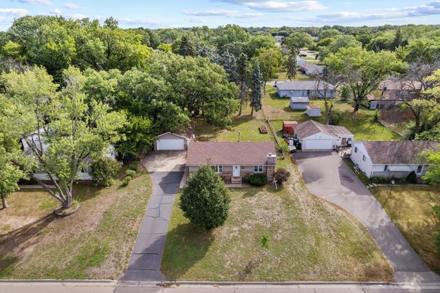 10143 Cottonwood Street NW, Coon Rapids, MN 55448