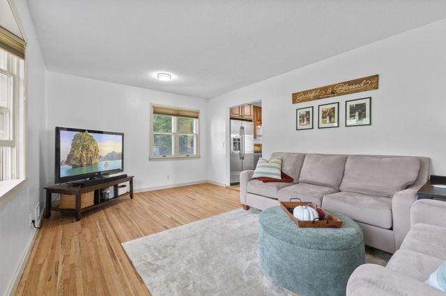 10143 Cottonwood Street NW, Coon Rapids, MN 55448