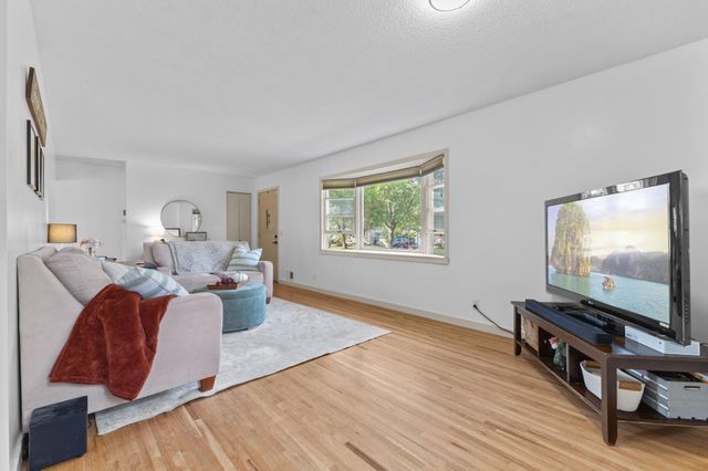 10143 Cottonwood Street NW, Coon Rapids, MN 55448