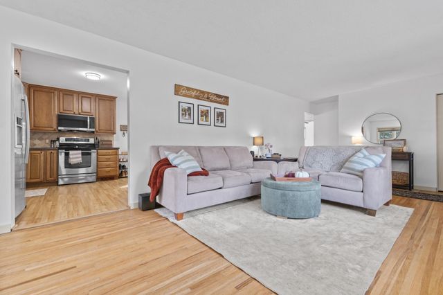 10143 Cottonwood Street NW, Coon Rapids, MN 55448