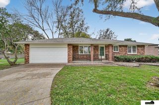 5448 Sugarberry Court, Lincoln, NE 68516