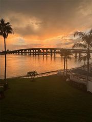 5901 BAHIA DEL MAR CIRCLE 321, St Petersburg, FL 33715