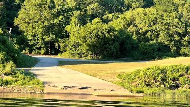 136 Bunola River Road, Forward Twp, PA 15063