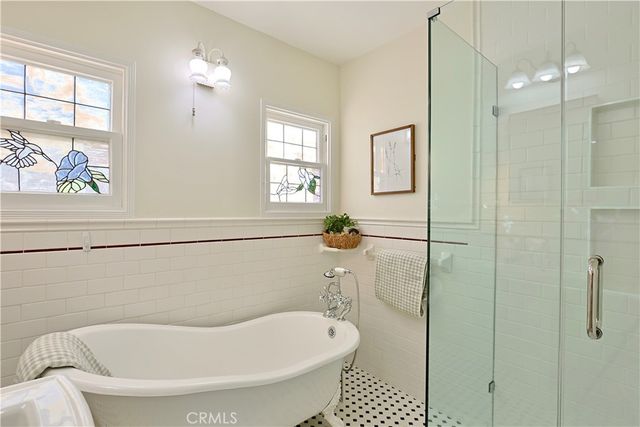 127 S Redwood Avenue, Brea, CA 92821