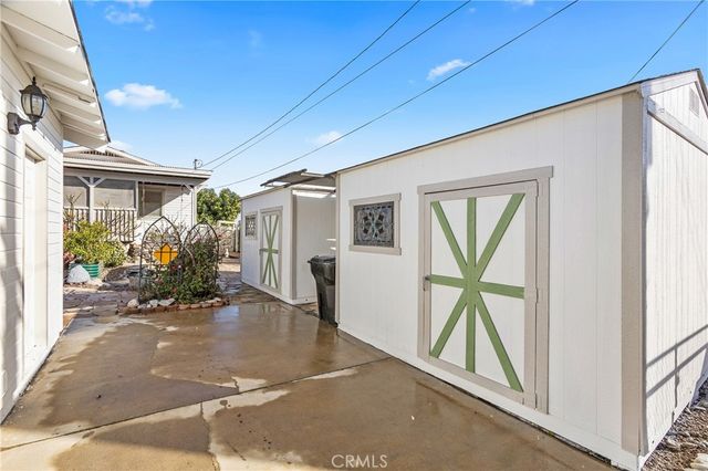 127 S Redwood Avenue, Brea, CA 92821