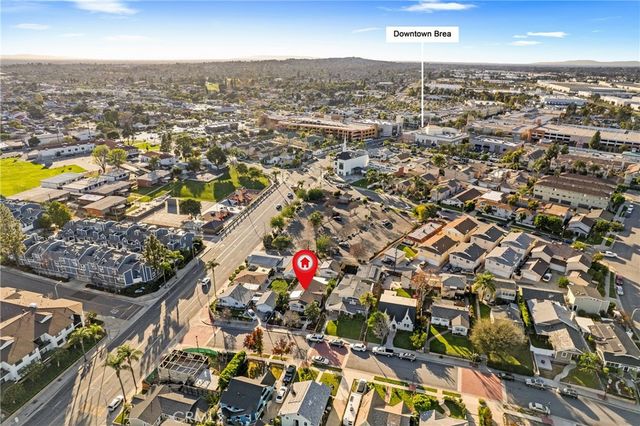 127 S Redwood Avenue, Brea, CA 92821